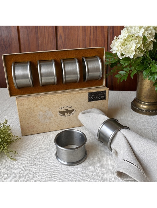 Other - Vintage International Pewter Napkin Bands Set of 4 Wilson & Son Original Box